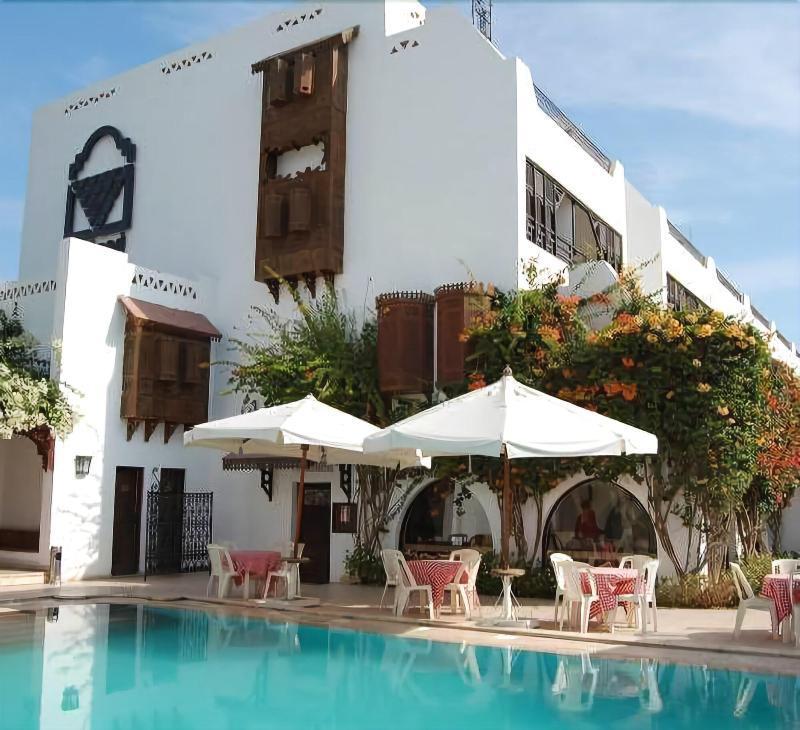 Six Corners Resort Abū Sulţān Extérieur photo