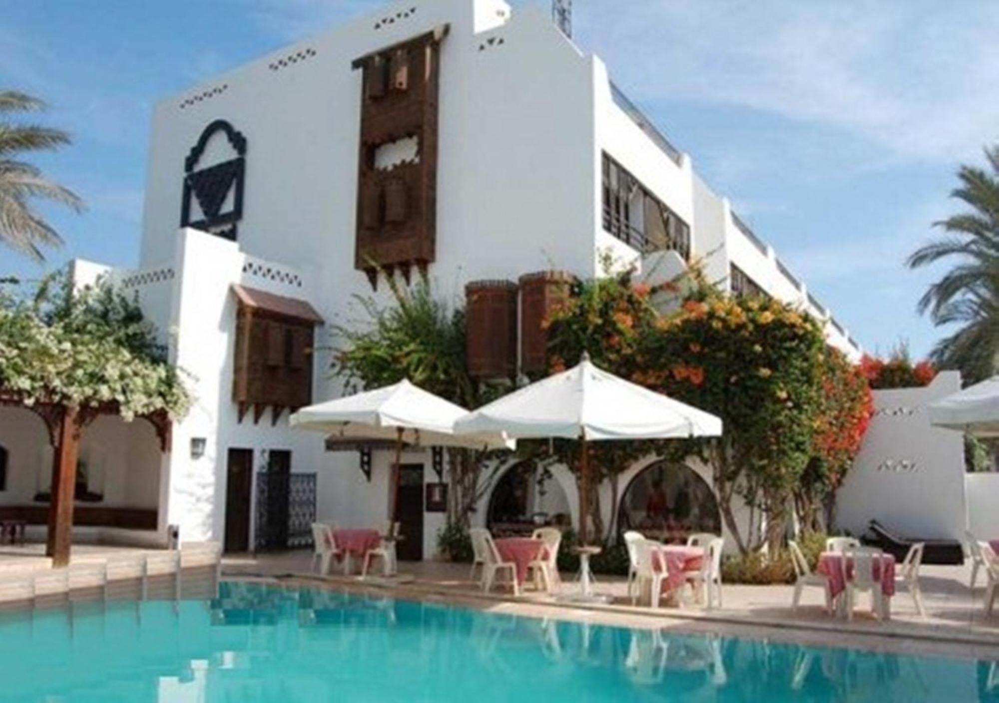 Six Corners Resort Abū Sulţān Extérieur photo