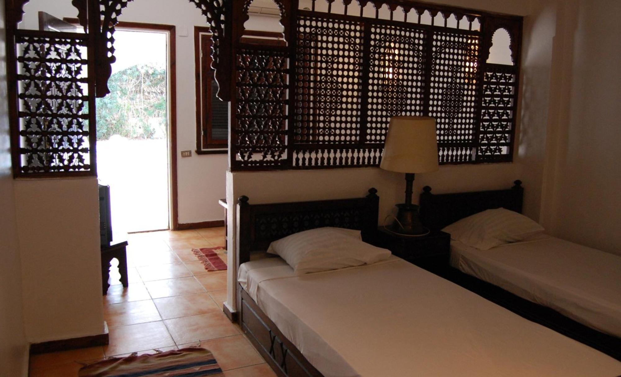 Six Corners Resort Abū Sulţān Extérieur photo
